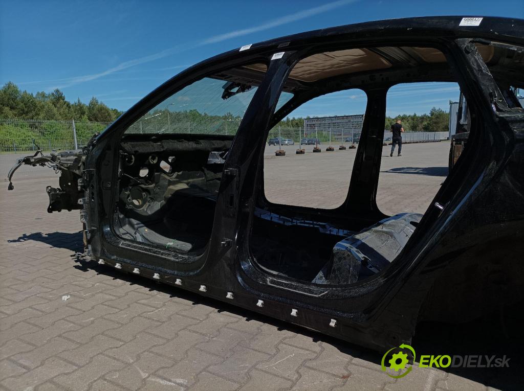 Audi A6 0 práh Levý: