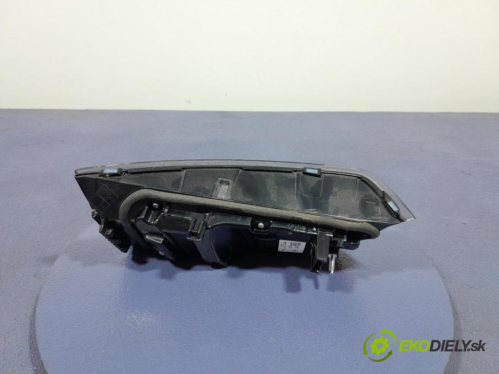 Bmw Seria 3 2024 světlo Zad: Práva: Uvnitř 5A3BC92