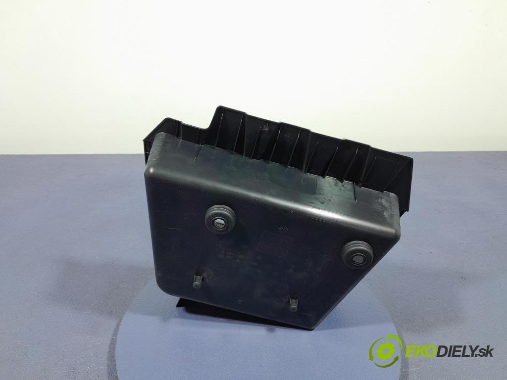 Bmw Seria 3 2024 kastlík 7451292
