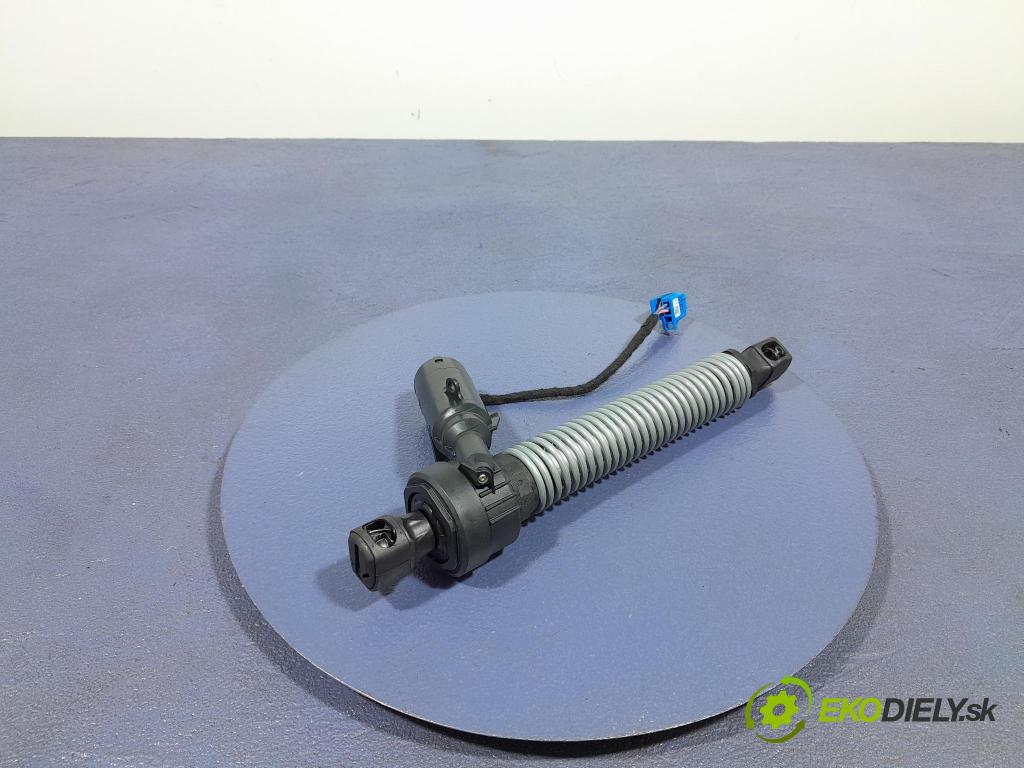 Bmw Seria 3 2024 Aktuátor: 7430644