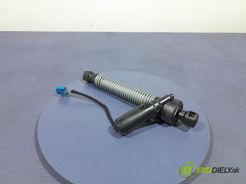 Bmw Seria 3 2024 Aktuátor: 7430644