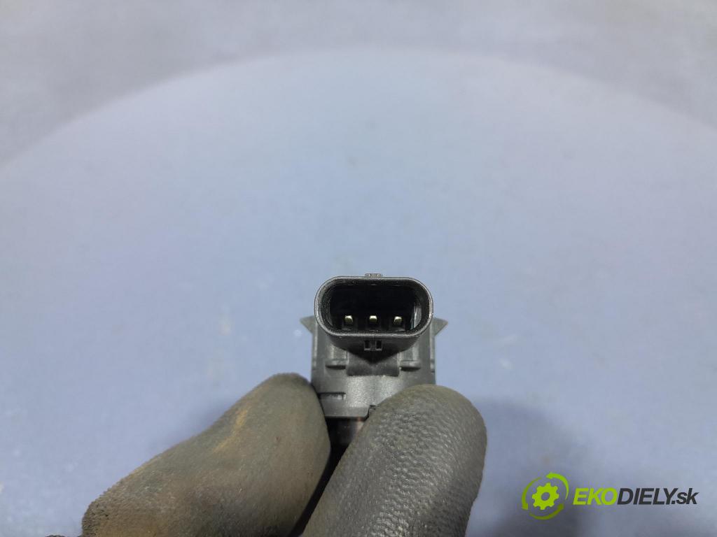 Bmw Seria 3 2024 snímač / řídící jednotka PDC 9826784