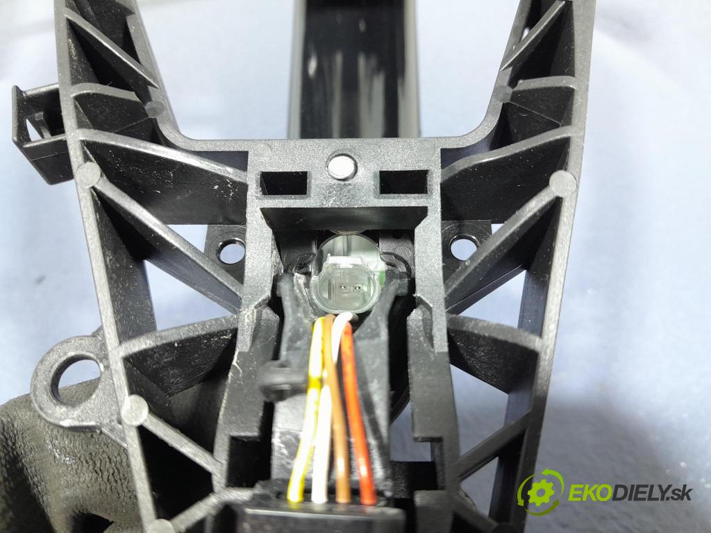 Bmw Seria 3 2024 klika před levá 9881779