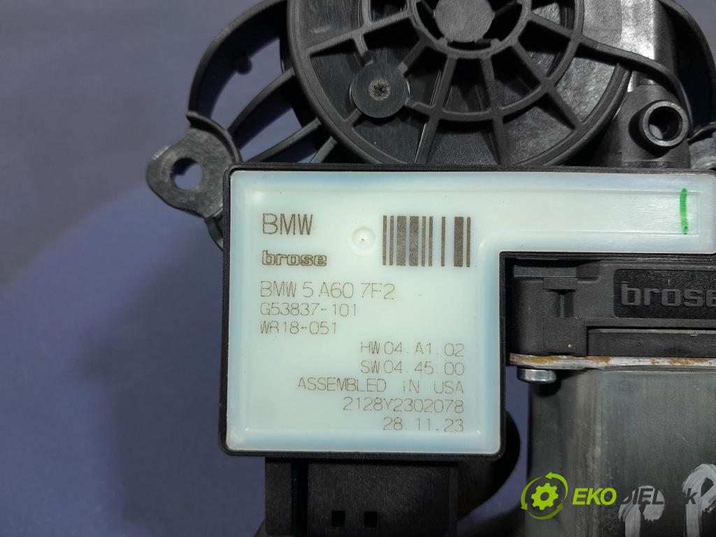 Bmw Seria 3 2024 mechanismus stahování Sklenka: před v pravo: 5A607F2