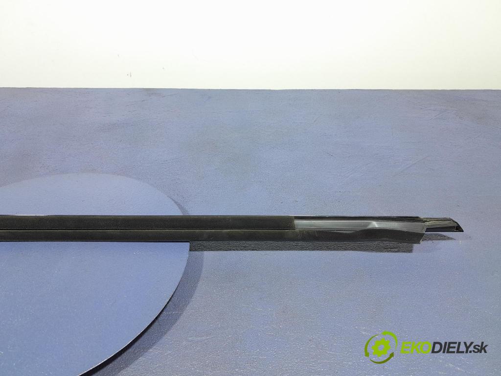 Bmw Seria 3 2024 lišta Dekoratívní: 7465149