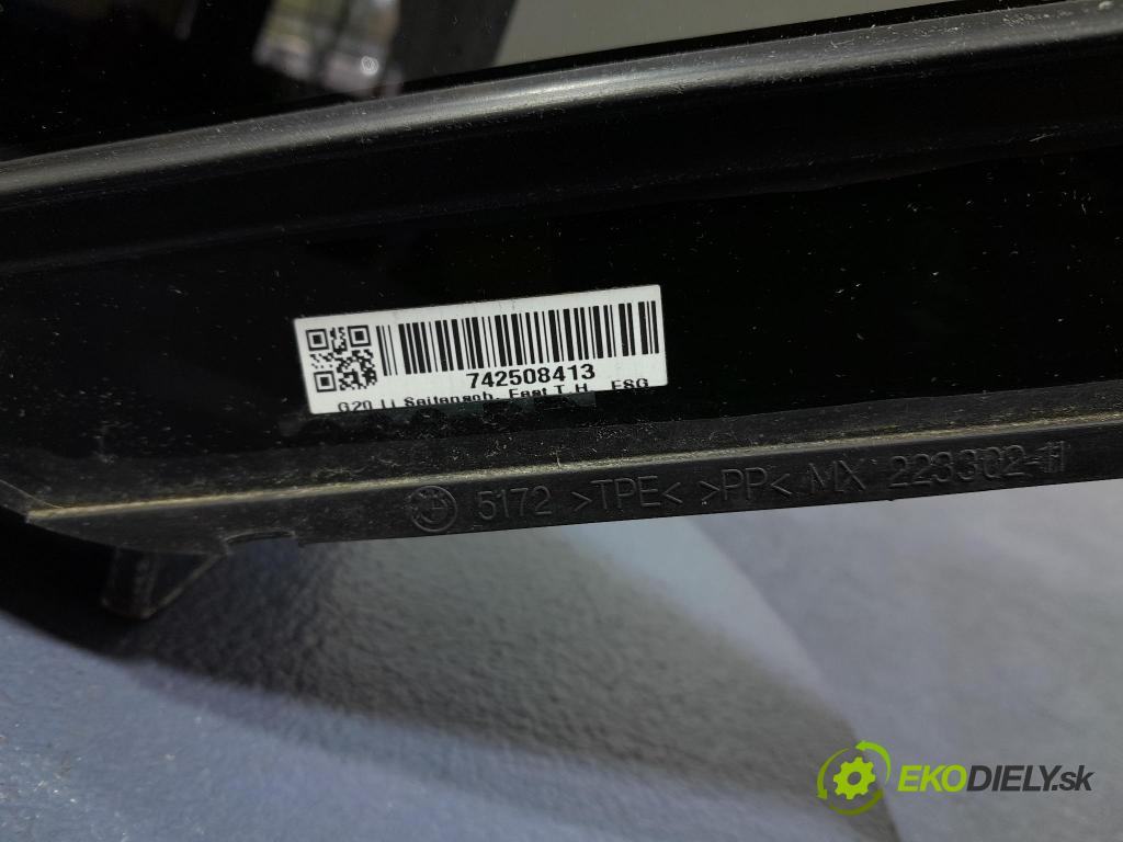 Bmw Seria 3 2024 sklo dveře Zad: Práva: 7425084