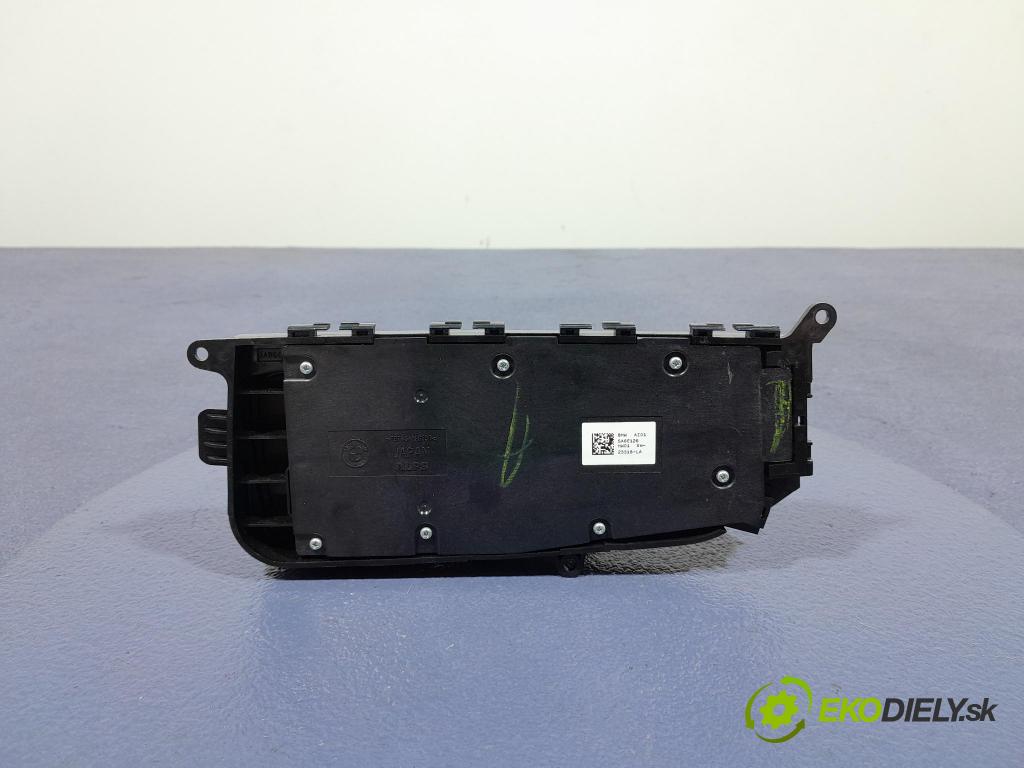 Bmw Seria 3 2024 prepínač Foto: 5A6E126