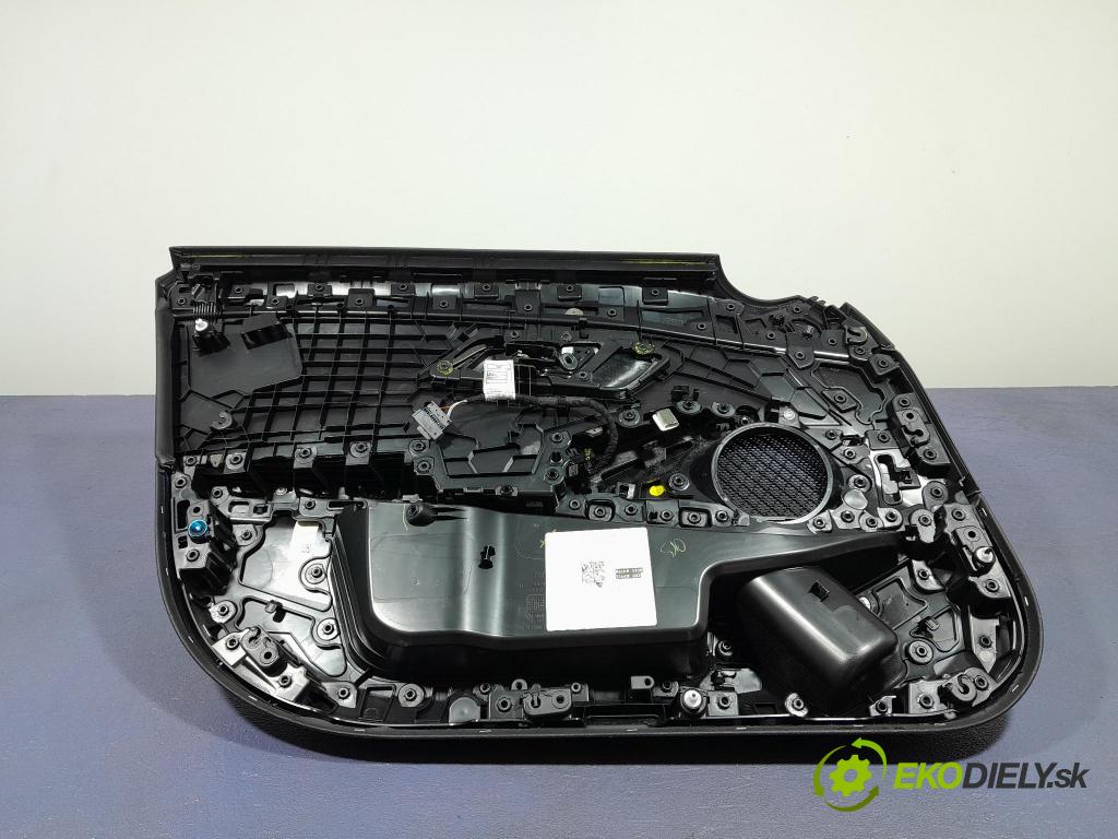 Bmw Seria 3 2024 Čalounictví: dvere Predné Prava: