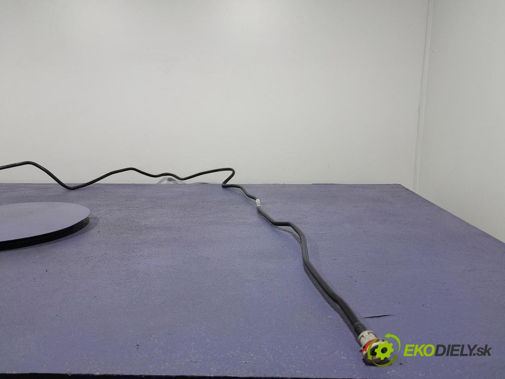 Bmw Seria 3 2024 rúrka paliva 7449032