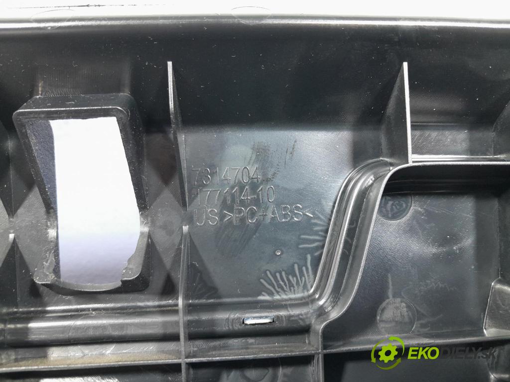 Bmw X6 2019 kryt Plast: Interiéry: 7314704