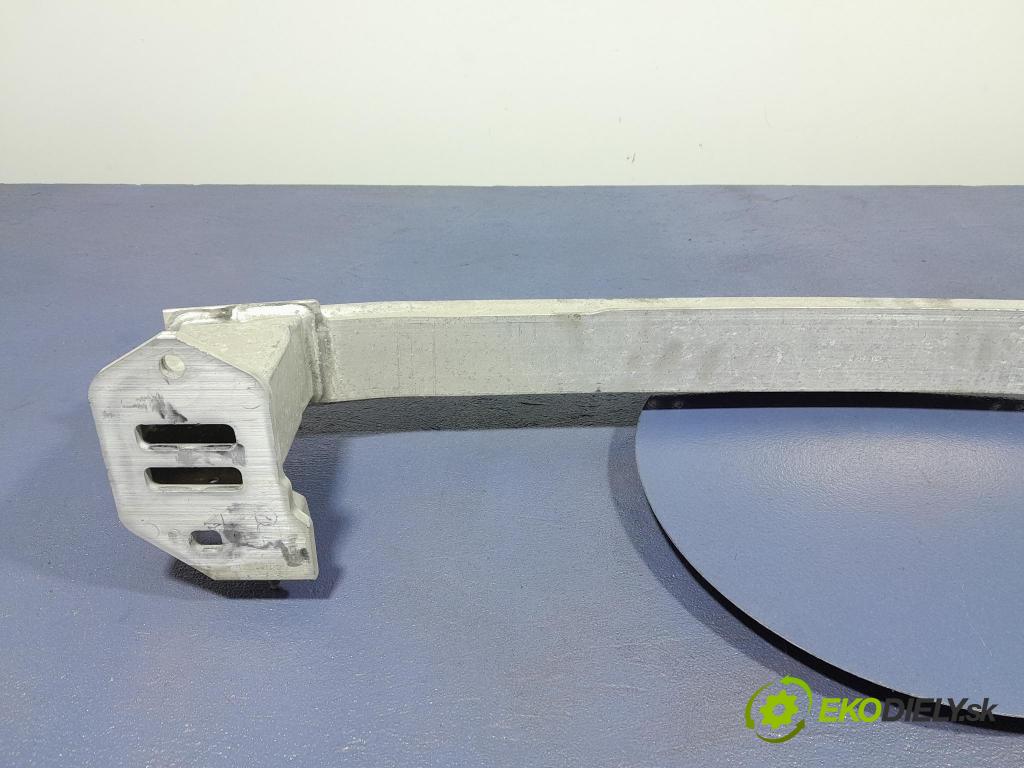 Bmw Seria 3 2024 výztuha narazník Zad: 7428021