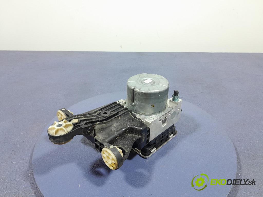 Bmw Seria 3 2024 čerpadlo ABS x 5A7F097