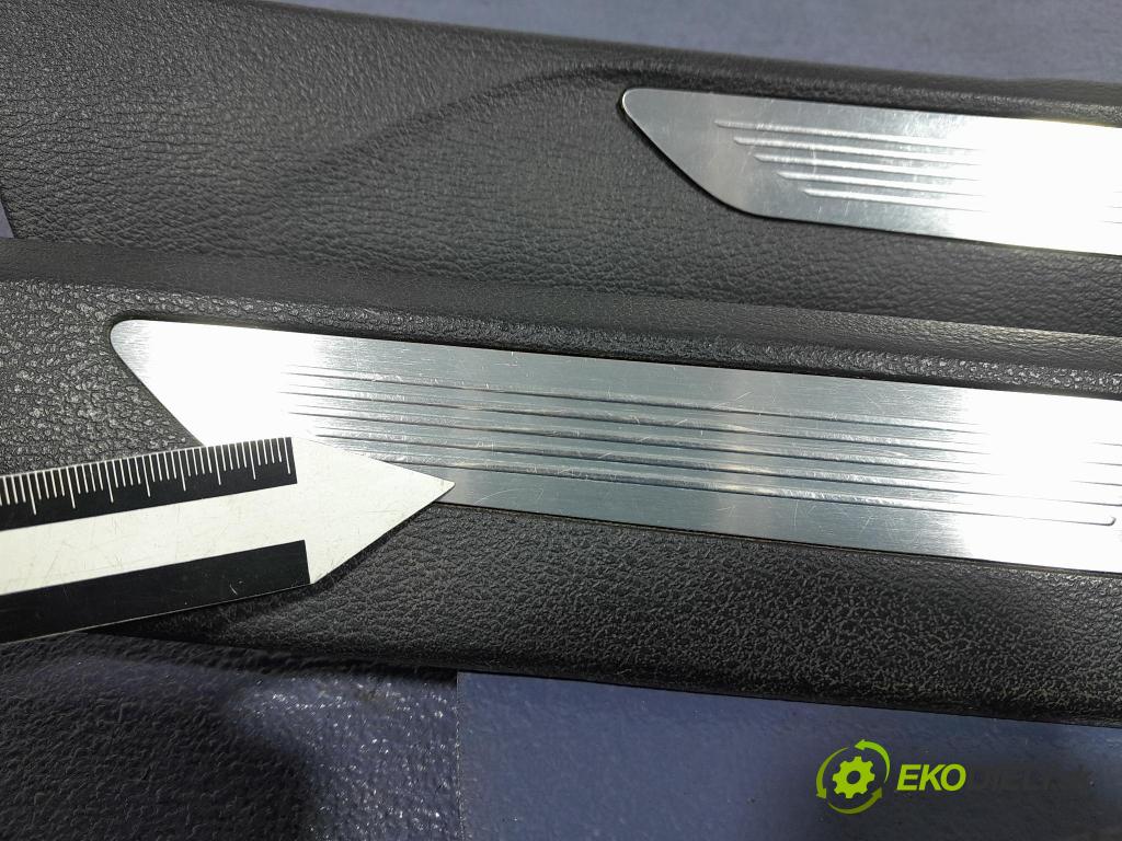 Bmw X6 2019 lišta Dekoratívní: Práh: 7284557