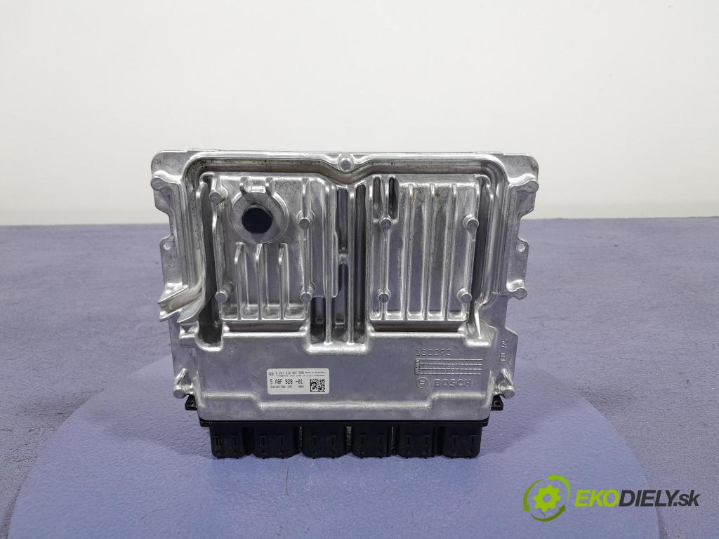 Bmw Seria 3 2024 řídící jednotka Motor: 5A8F928