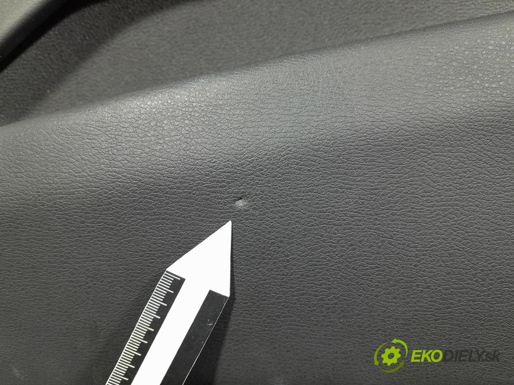 Bmw X6 2019 Tapacír: dveře Zad: Práva: