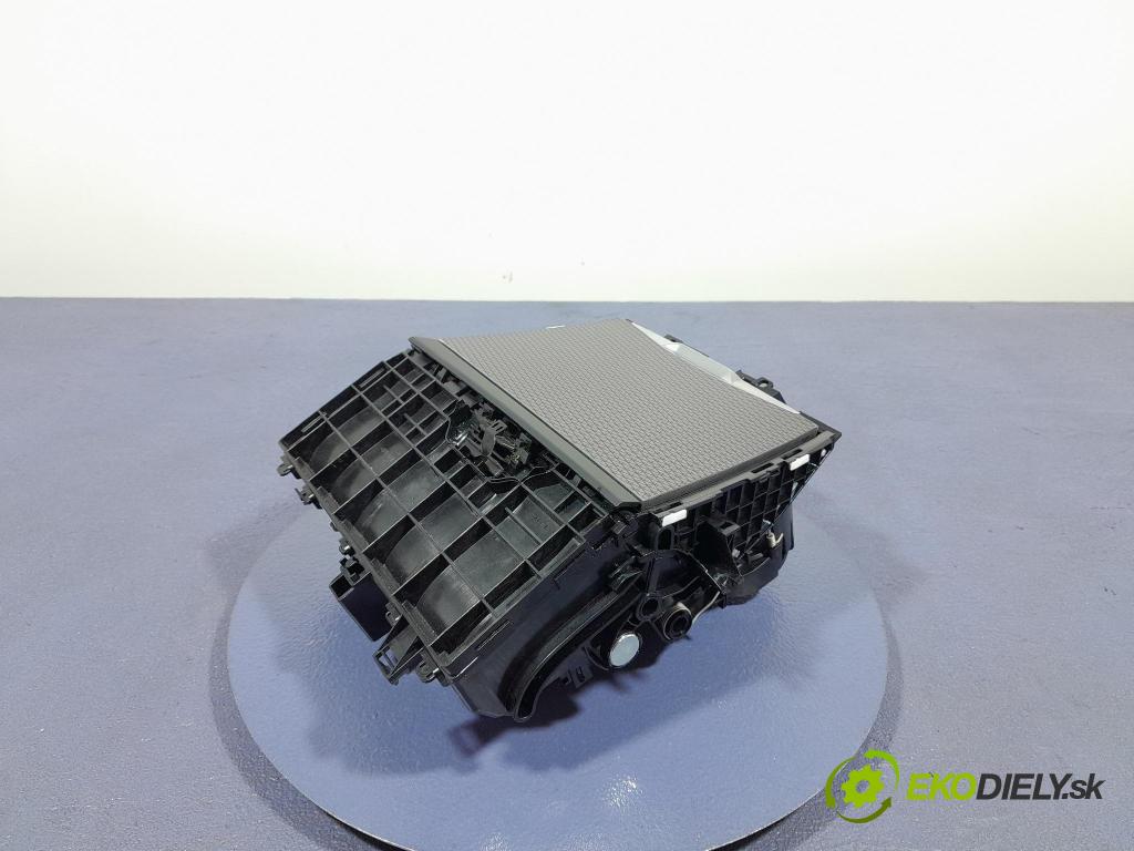Bmw Seria 3 2024 kastlík 6806790