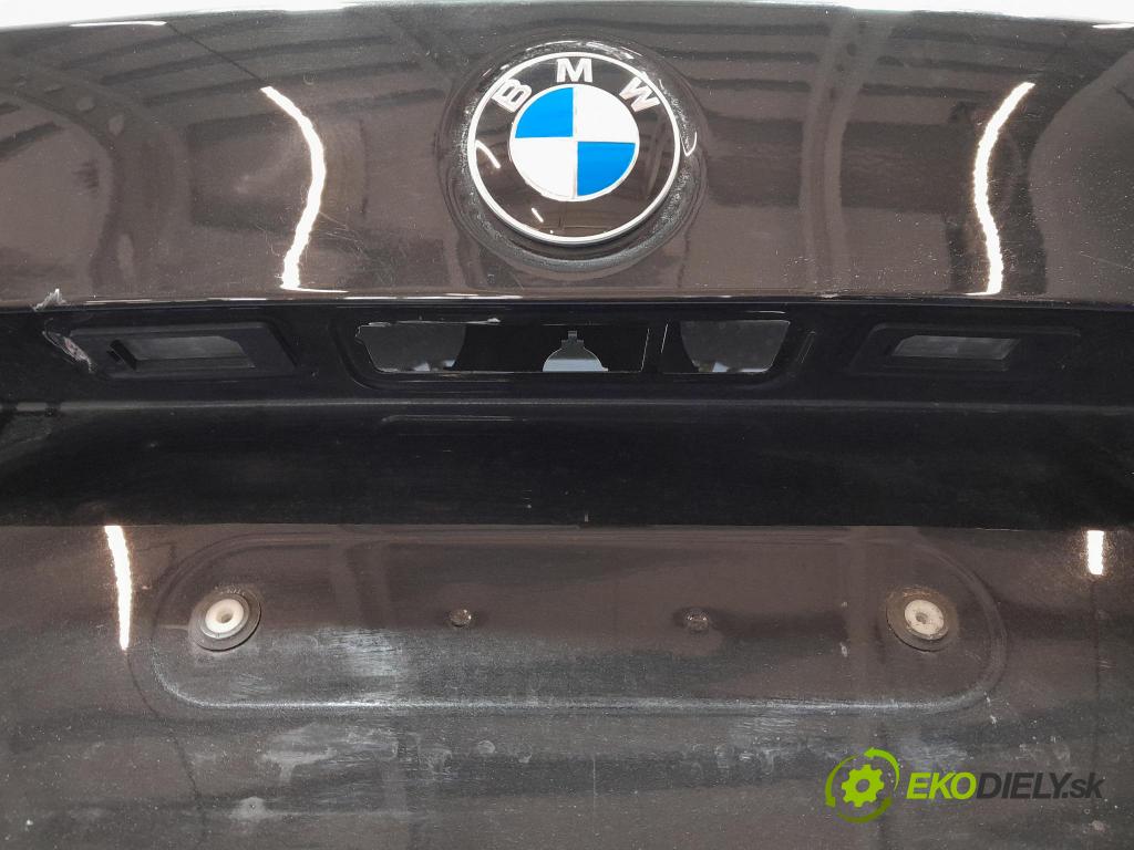 Bmw Seria 3 2024 zadní dveře kufra: kufr