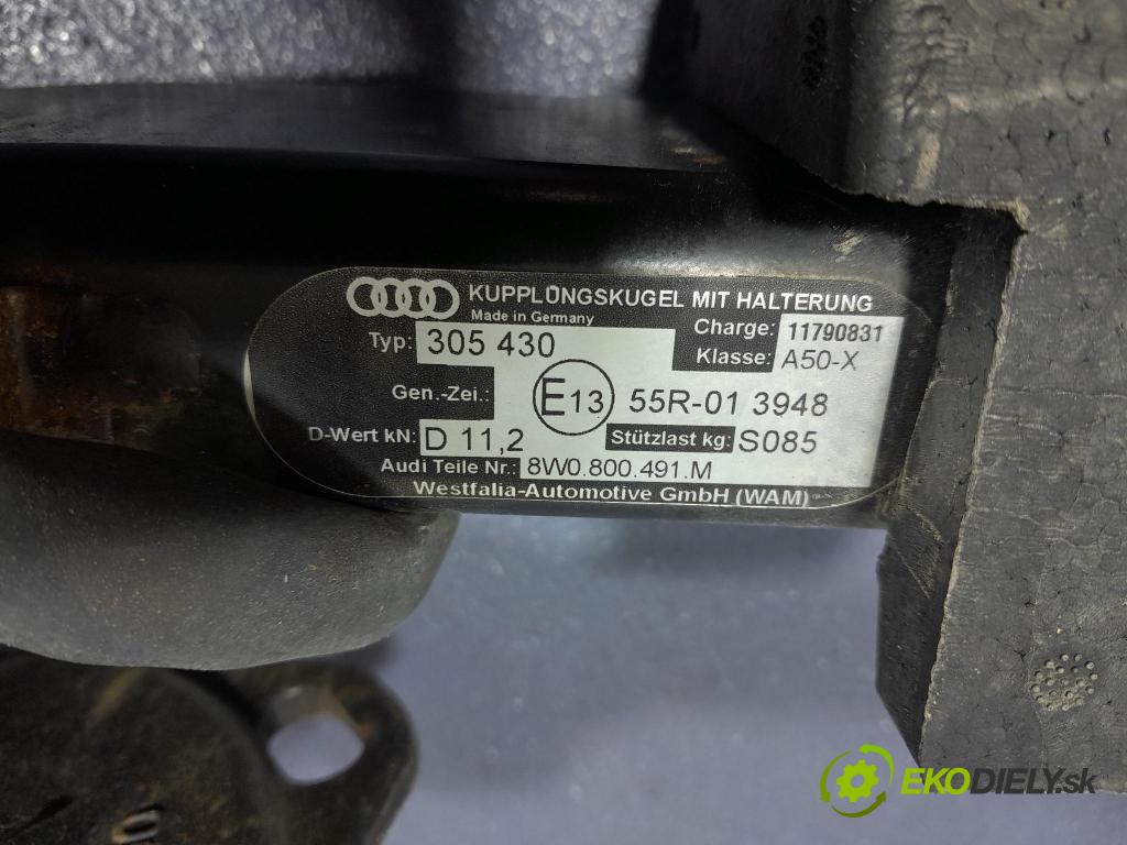 Audi A5 2018 oko Do Přívěsy 8W0800491M