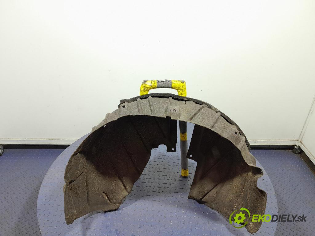 Audi A5 2018 blatník: plastický: Zad: 8W681017FA