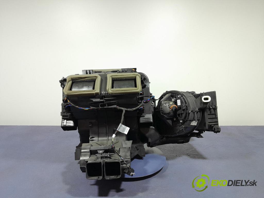 Bmw X6 2019 radiátor 6806539