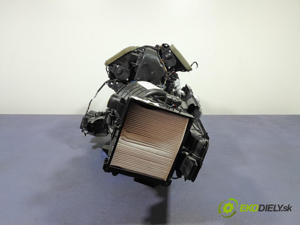 Bmw X6 2019 radiátor 6806539