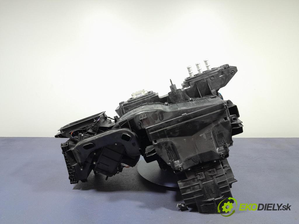 Bmw X6 2019 radiátor 6806539