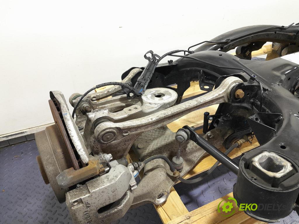 Bmw X6 2019 výztuha Pozastavenia: Zad: