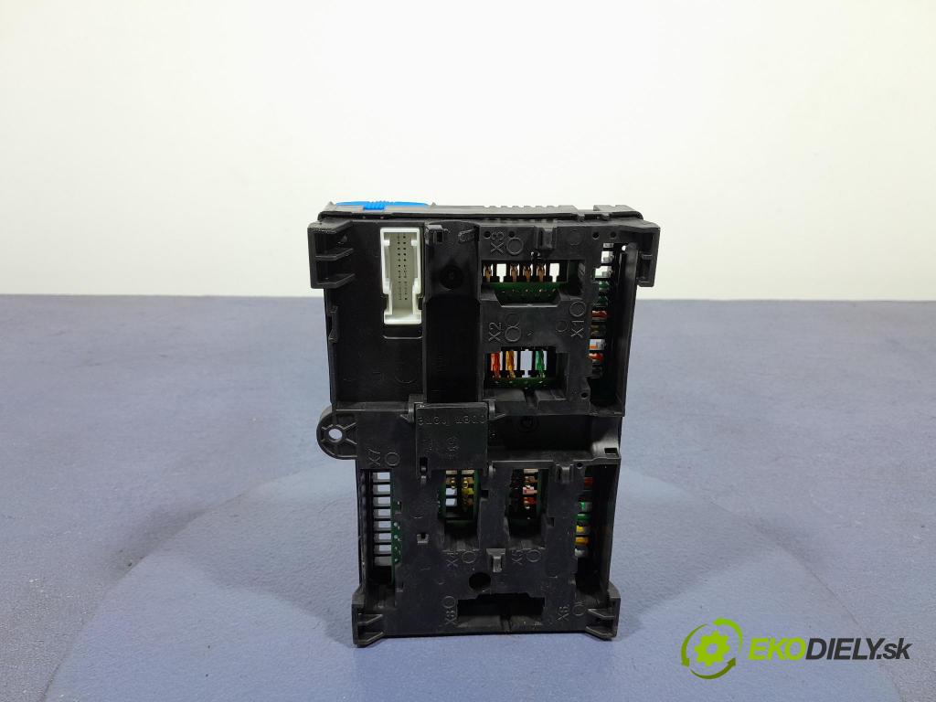 Bmw Seria 3 2024 skrinka Poistky: 5A4CFB0