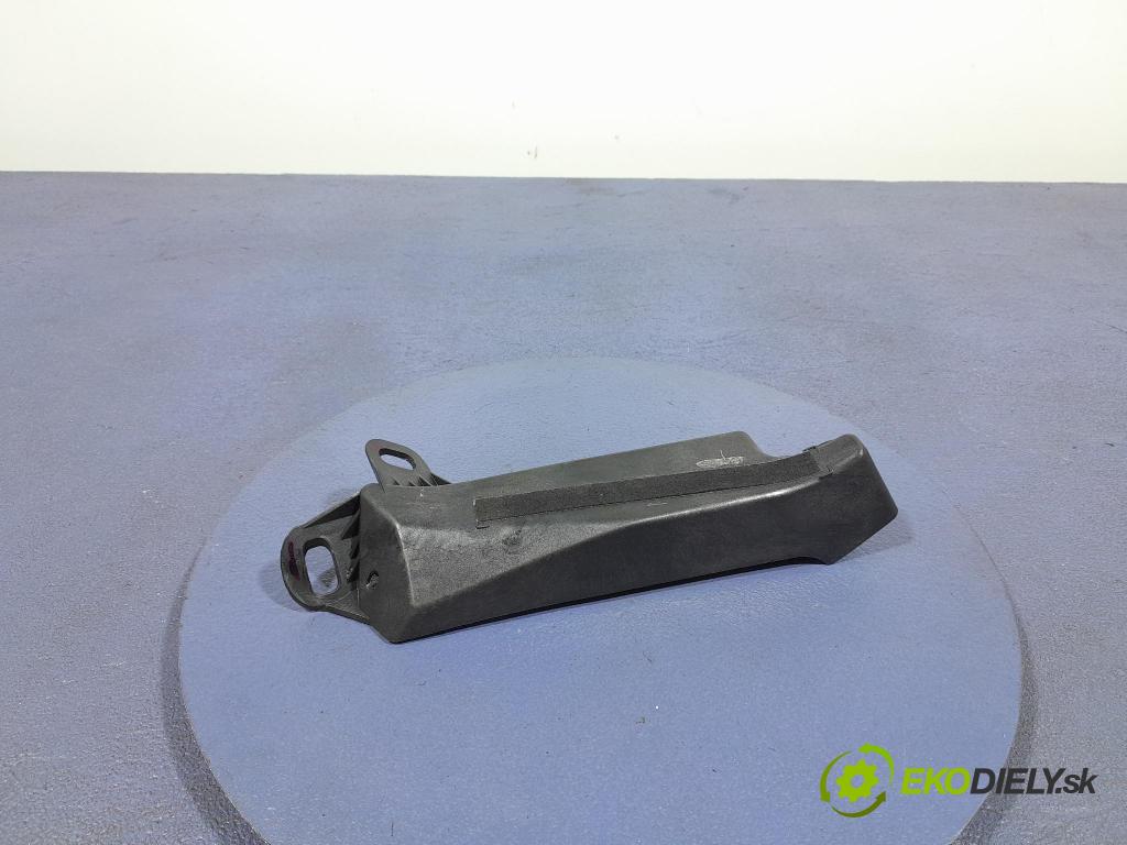 Bmw Seria 3 2024 kryt Plast: Interiéry: 7458417