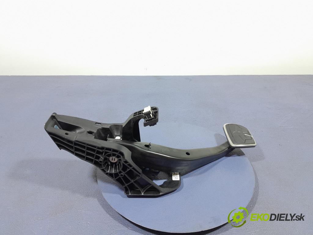 Bmw Seria 3 2024 pedály 6891123