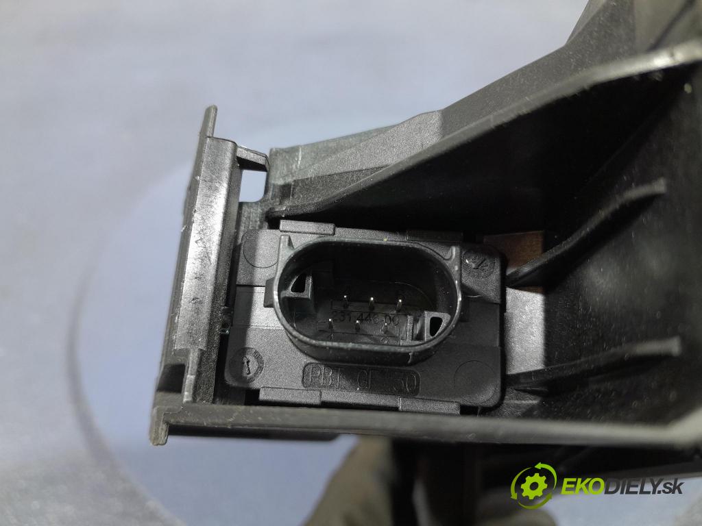 Bmw Seria 3 2024 pedal Plyn: 6889820
