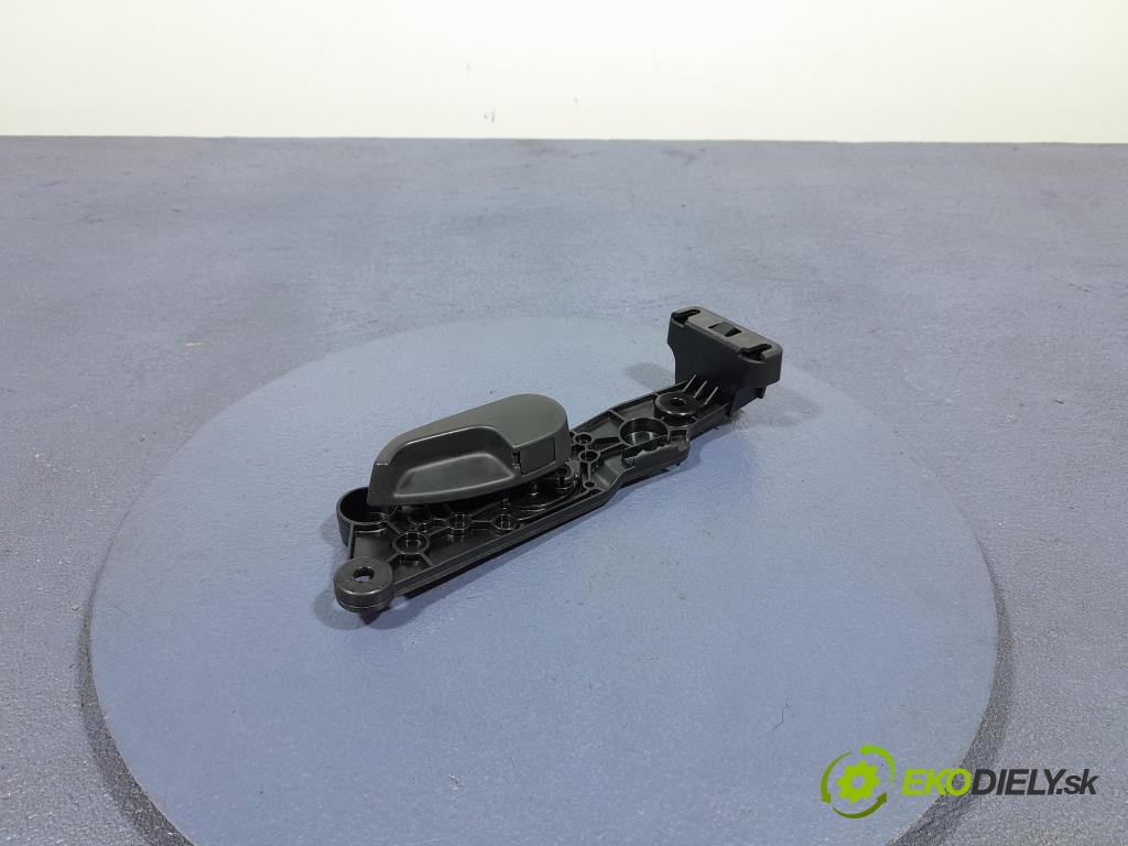 Bmw Seria 3 2024 kryt Plast: Interiéry: 7446416