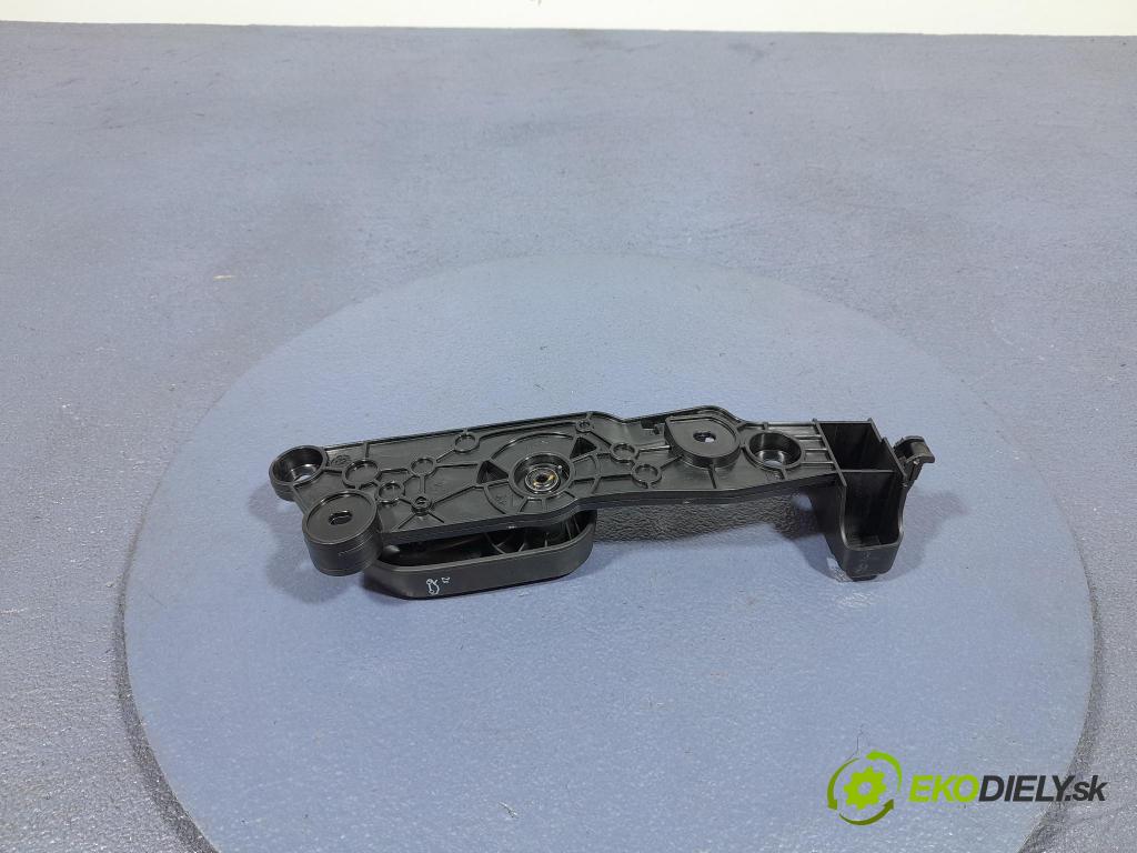 Bmw Seria 3 2024 kryt Plast: Interiéry: 7446416