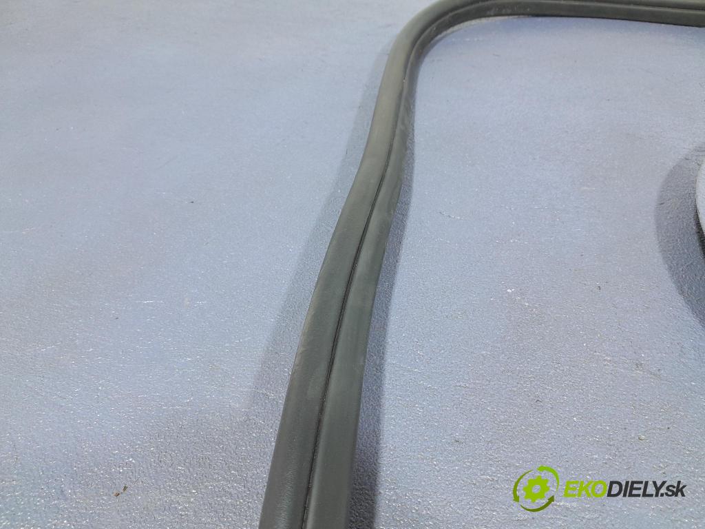 Bmw Seria 3 2024 Těsnění: dveře 7407373