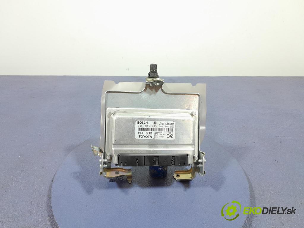 Toyota Corolla 2005 riadiaca jednotka Motor: 89661-02B00