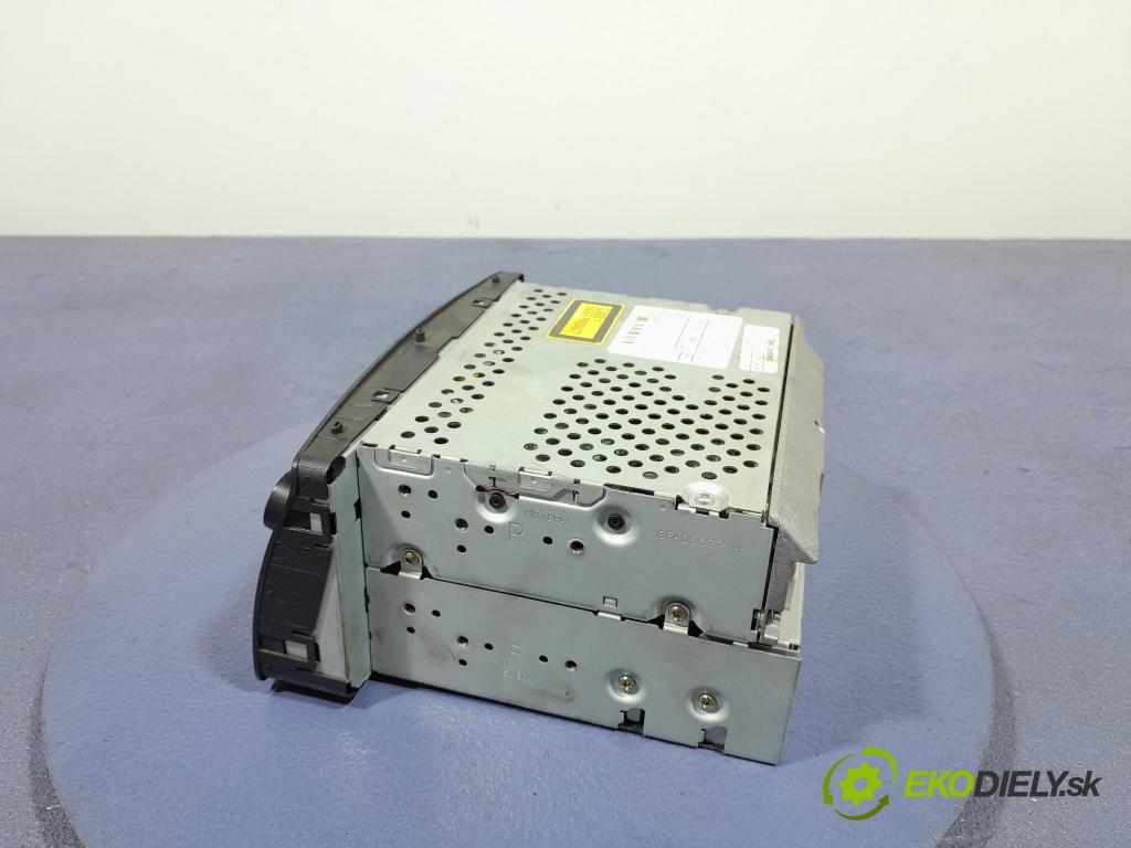 Toyota Corolla 2005 Radio I Navigácia: 86120-02380