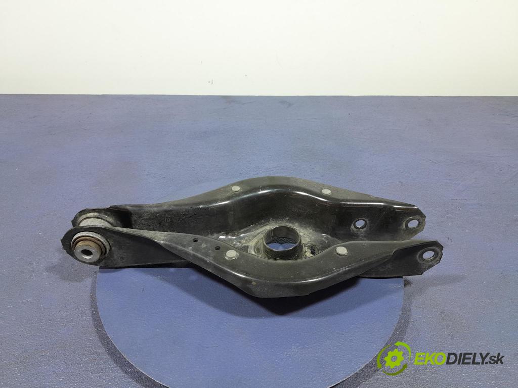 Bmw Seria 3 2024 zad v pravo: 6886451