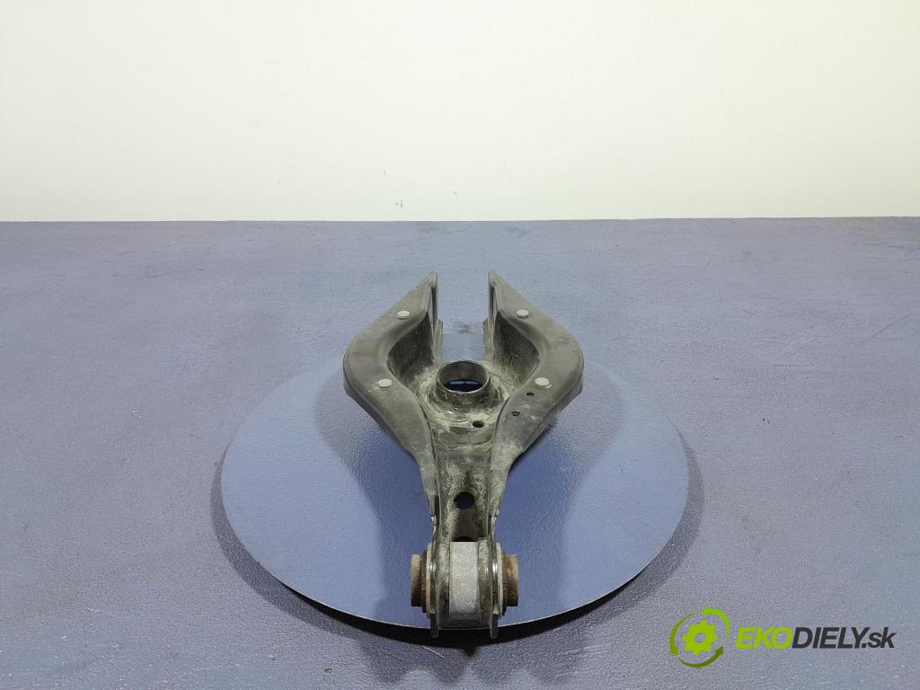 Bmw Seria 3 2024 zad v pravo: 6886451