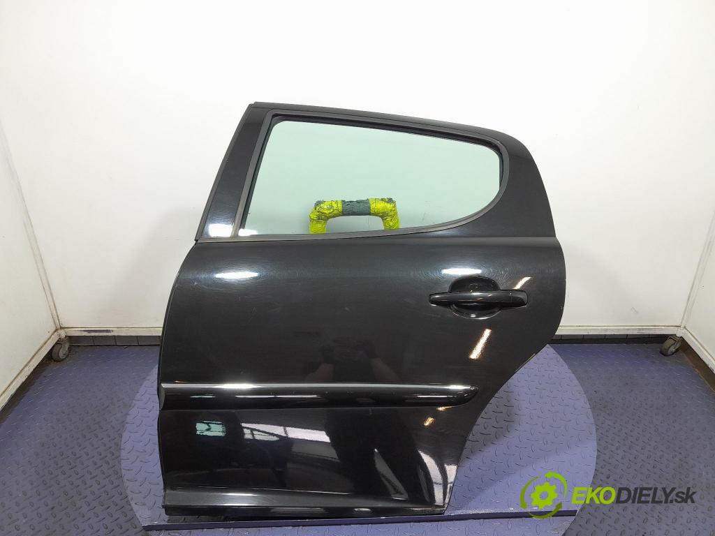 Peugeot 207 2011 dvere zad Vľavo: