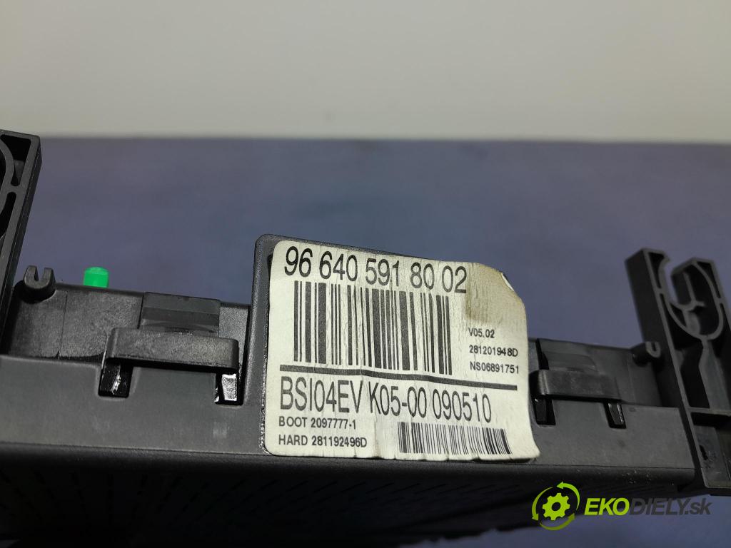 Citroen C4 2010 skříňka Pojistky 9664059180