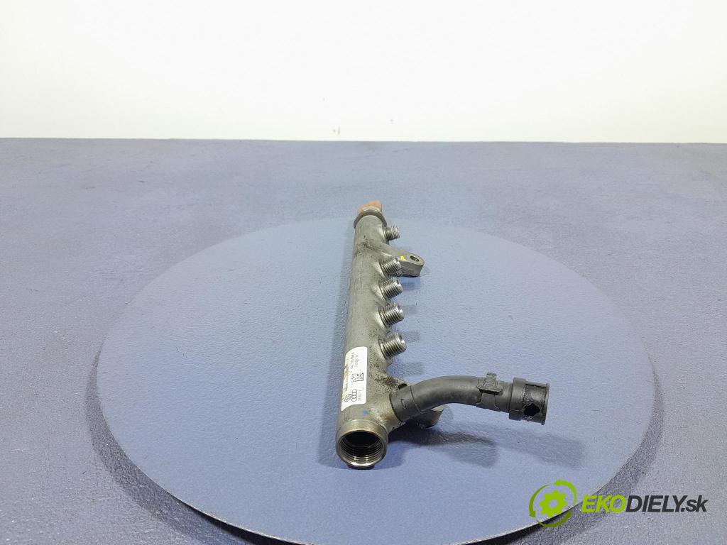 Audi A4 0 lišta Dodávka: 03L130089A