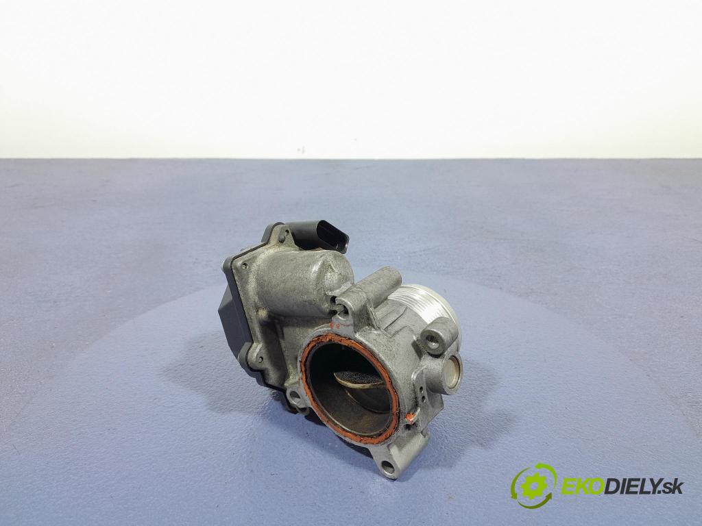 Audi A4 0 klapka 03L128063C