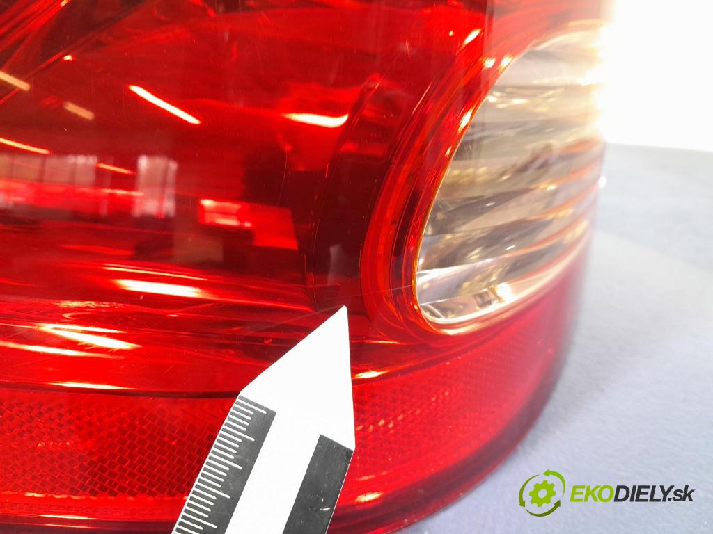 Honda Civic 2004 svetlo / reflektor zad ľavá Vonkajsia: