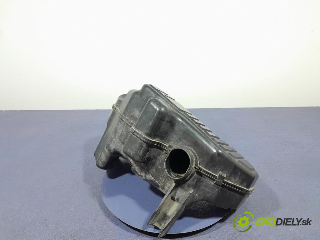 Honda Civic 2004 obal Filtra: Vzduch: