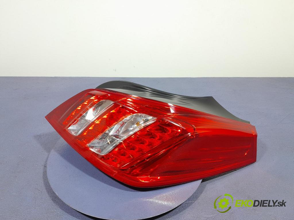 Peugeot 508 2011 světlo Zad: Práva: Mimo: 9686293680