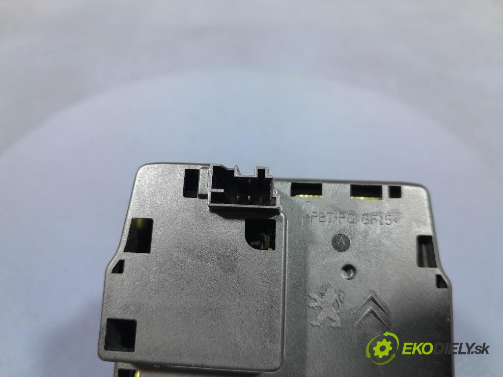 Peugeot 508 2011 Přepínač Radio Navigace 9665668380