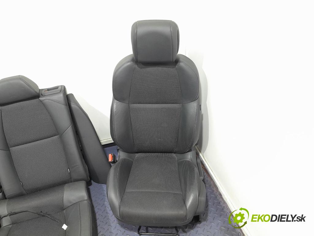 Peugeot 508 2011 sedačke: Set.: