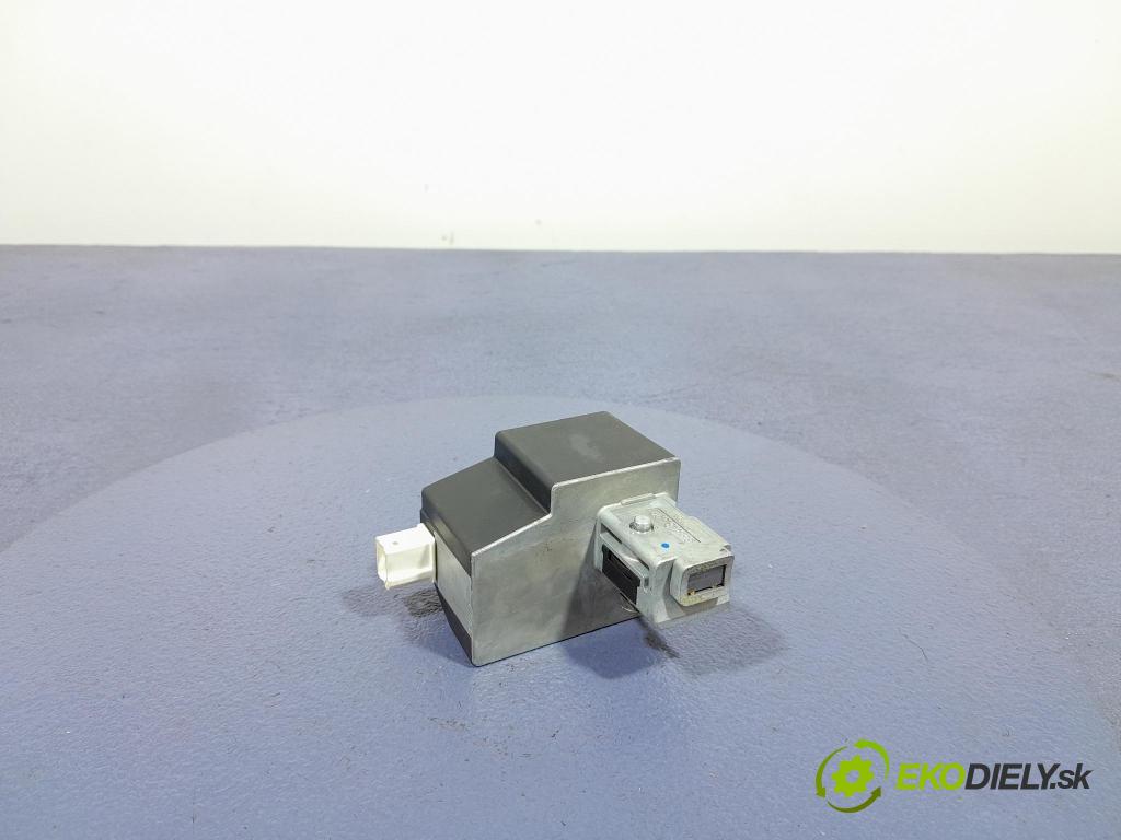 Peugeot 508 2011 Stĺpik volant x 9673759980