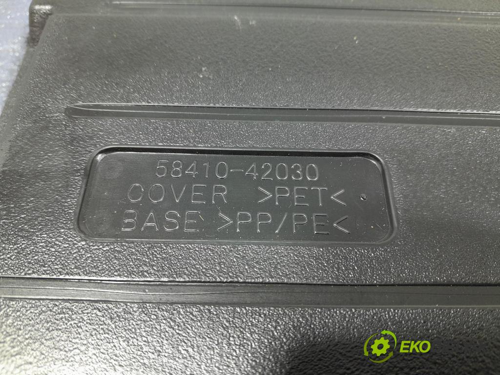 Toyota Rav4 2007 koberec do auta 58410-42030