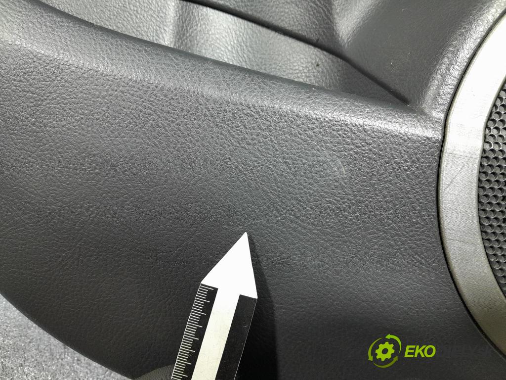 Toyota Rav4 2007 Čalounictví: dvere zad ľavá